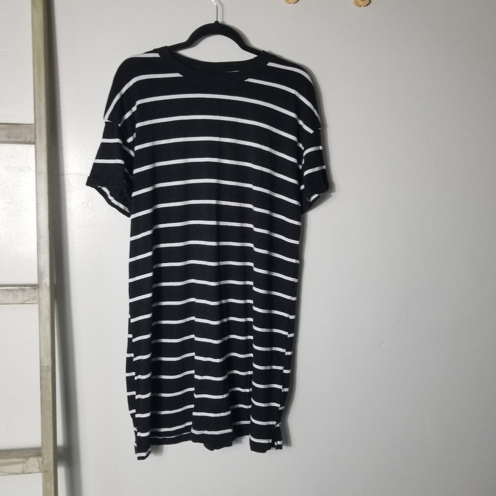 TIME AND TRU WOMEN'S BLACK AND WHITE SHIRT DRESS SIZE XL